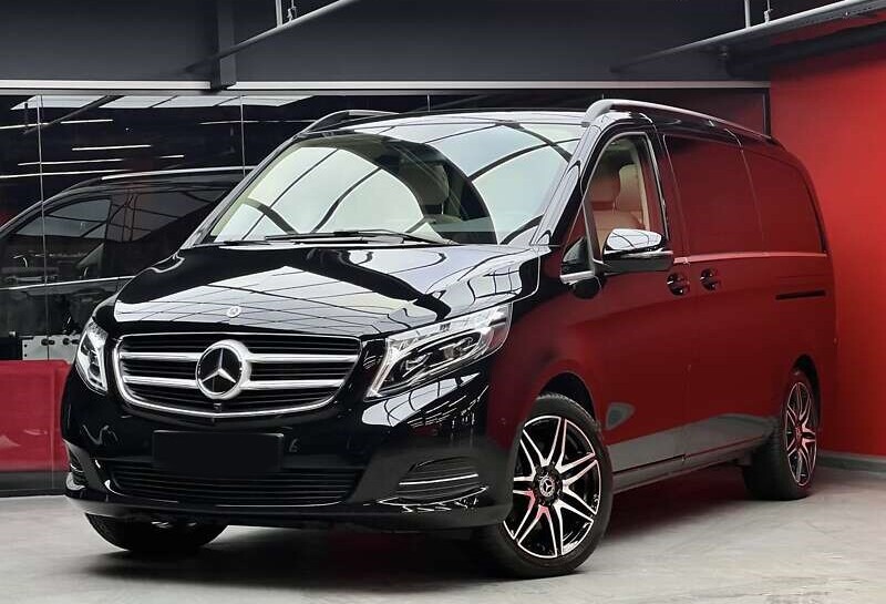 Mercedes V-class interior